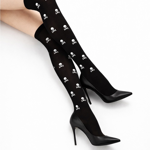 Black Skull Knee High Socks Goth Alt Grunge Y2K Punk Harajuku - Picture 3 of 6